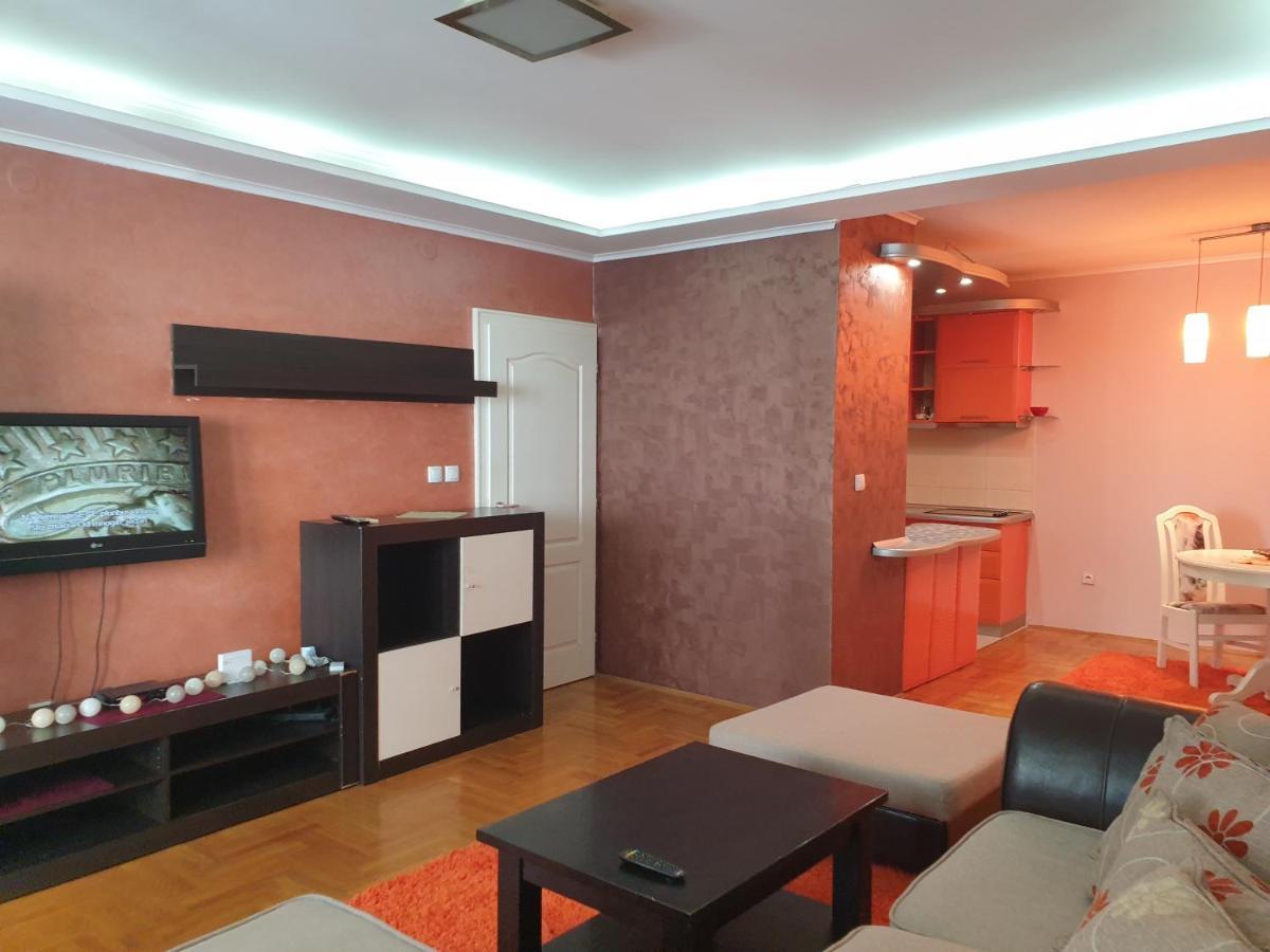 Apartman Mirage Sremska Mitrovica Exterior foto